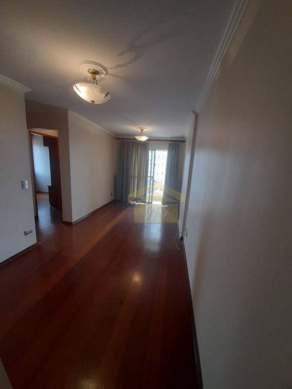 Apartamento à venda com 3 quartos, 68m² - Foto 2