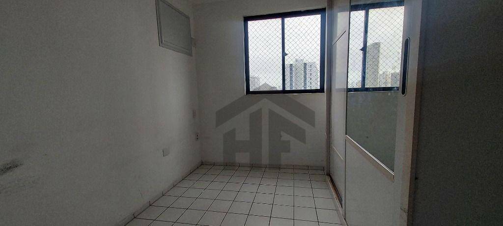 Apartamento para alugar com 3 quartos, 75m² - Foto 14