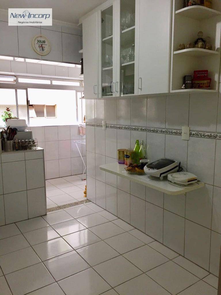 Apartamento à venda com 2 quartos, 83m² - Foto 3