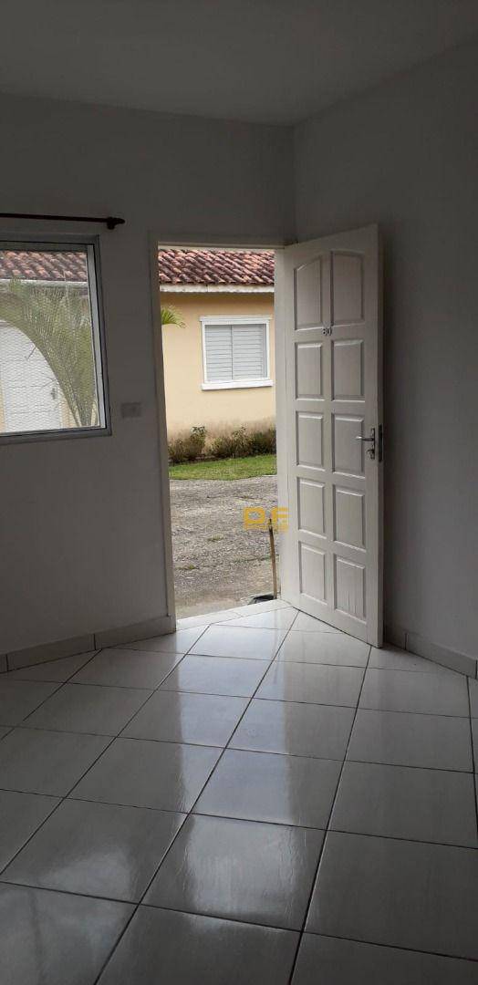 Casa à venda com 2 quartos, 40m² - Foto 12