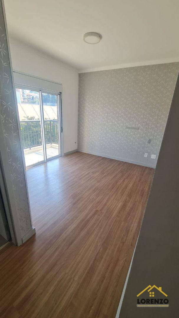 Apartamento à venda com 3 quartos, 135m² - Foto 2