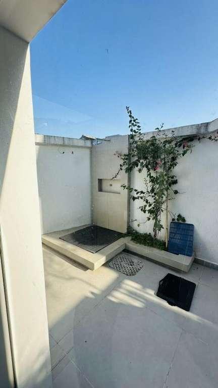 Casa de Condomínio à venda com 3 quartos, 213m² - Foto 2