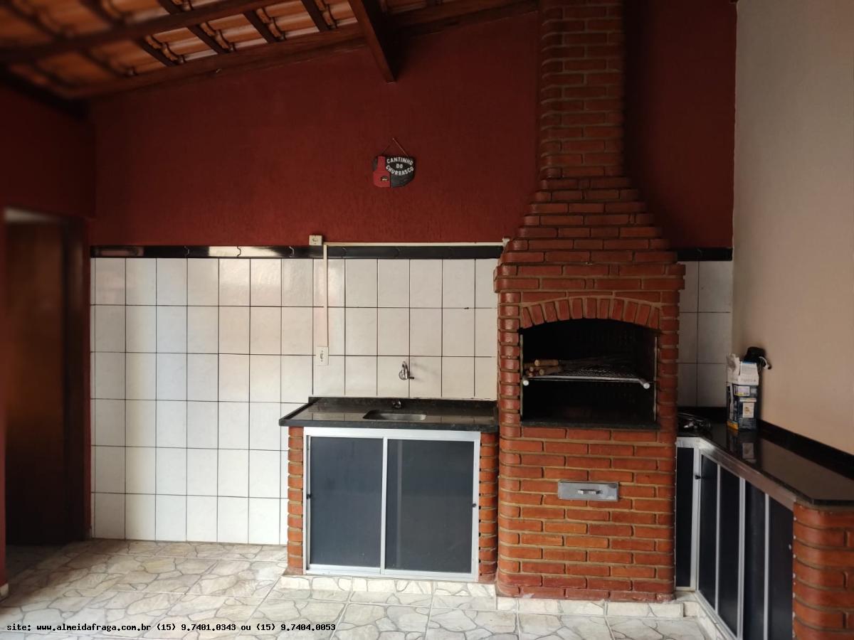 Casa à venda com 3 quartos, 200m² - Foto 17