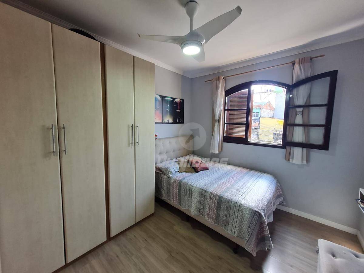 Sobrado à venda com 3 quartos, 250m² - Foto 18