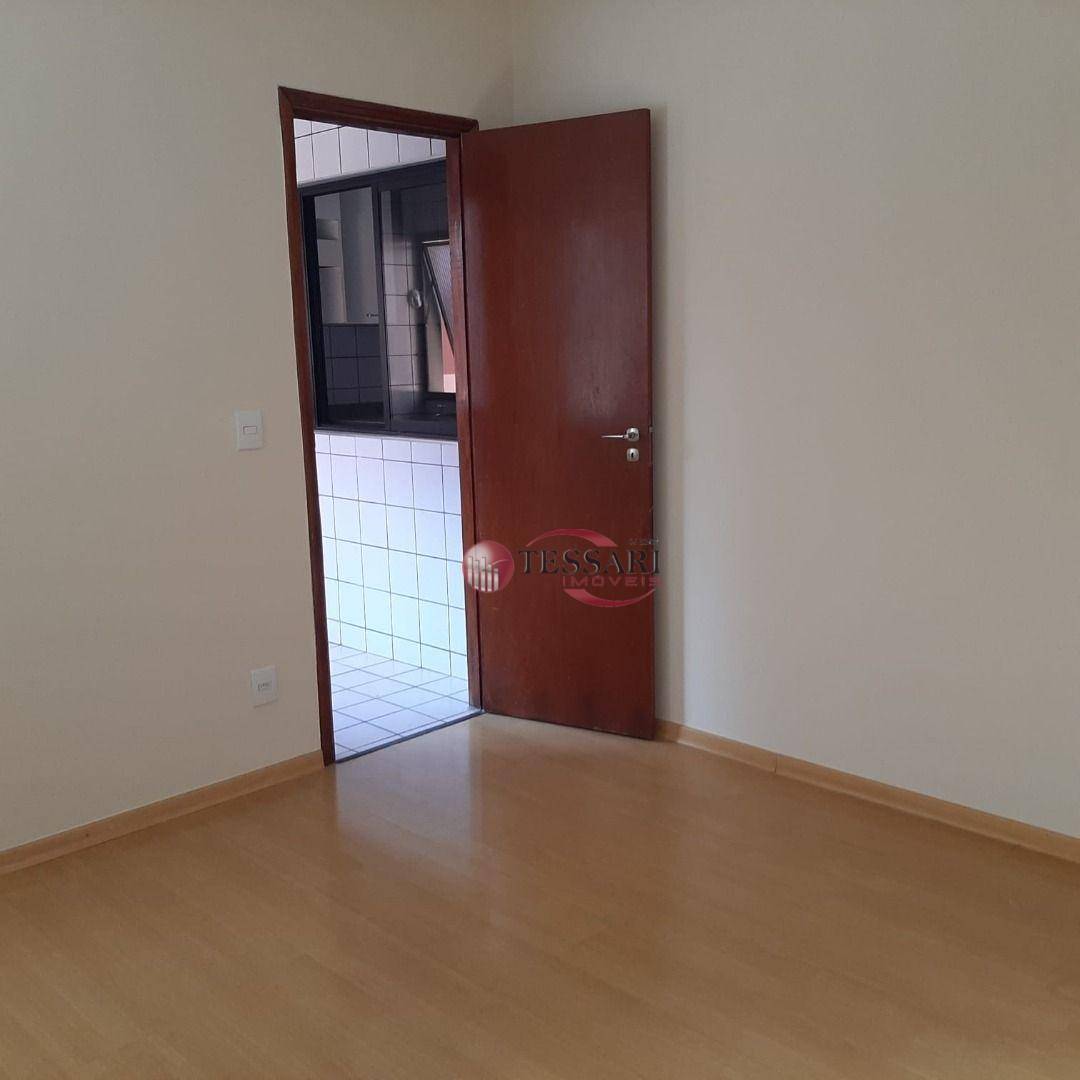 Apartamento à venda com 4 quartos, 155m² - Foto 6