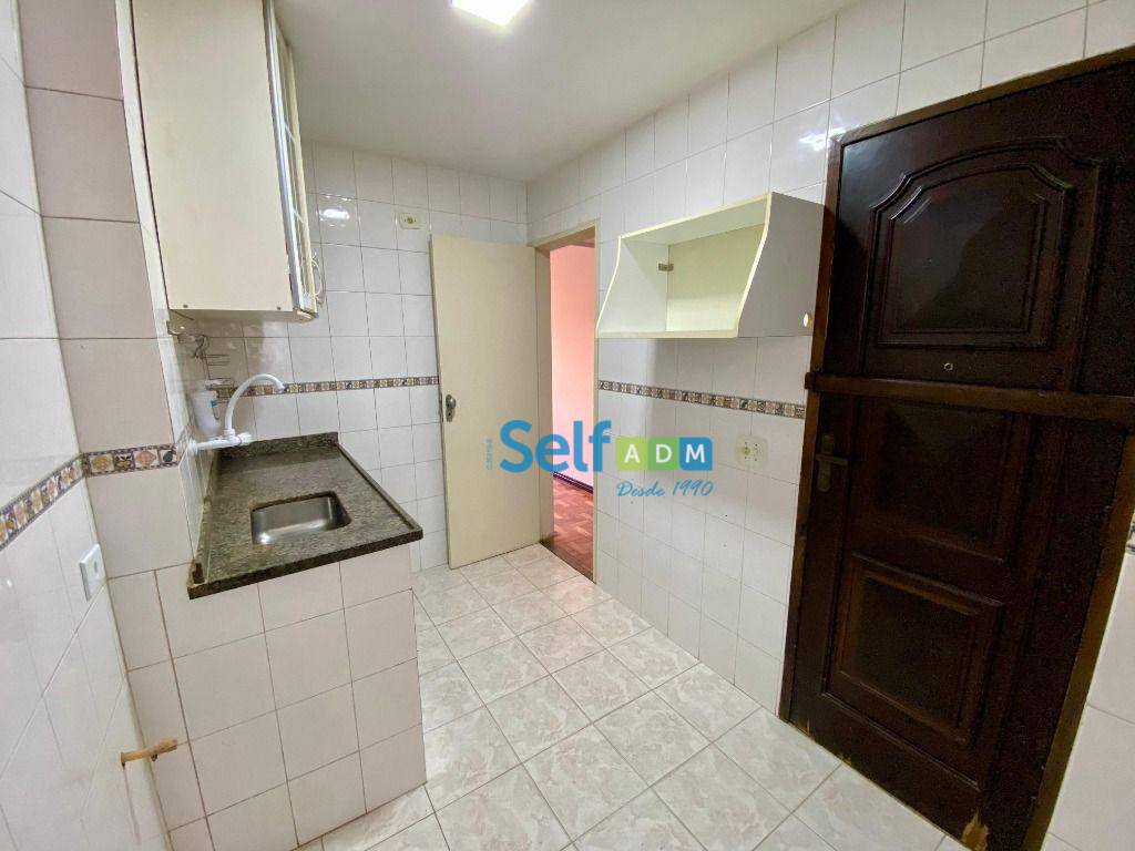 Apartamento para alugar com 2 quartos, 75m² - Foto 8