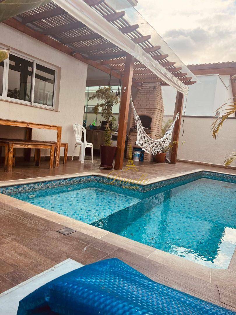 Sobrado à venda com 3 quartos, 230m² - Foto 4