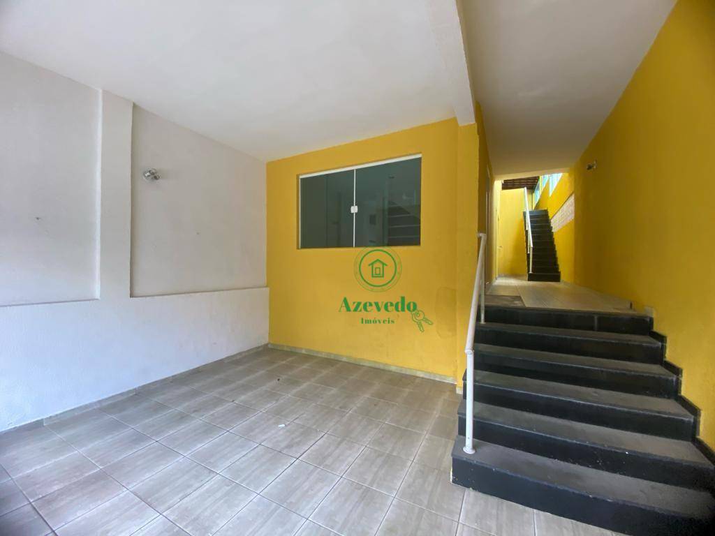 Sobrado à venda com 3 quartos, 264m² - Foto 1