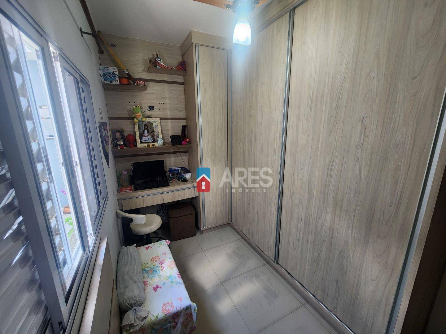 Casa à venda com 3 quartos, 106m² - Foto 14