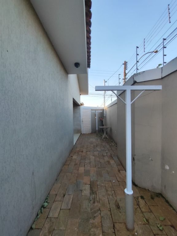 Casa para alugar com 4 quartos, 160m² - Foto 20