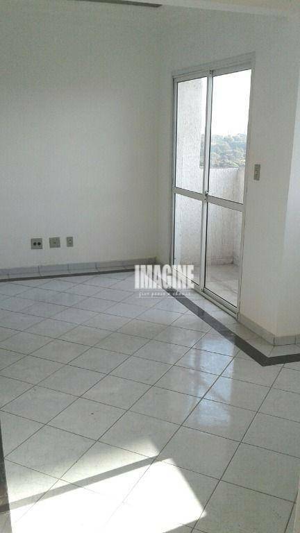 Cobertura à venda com 3 quartos, 200m² - Foto 6