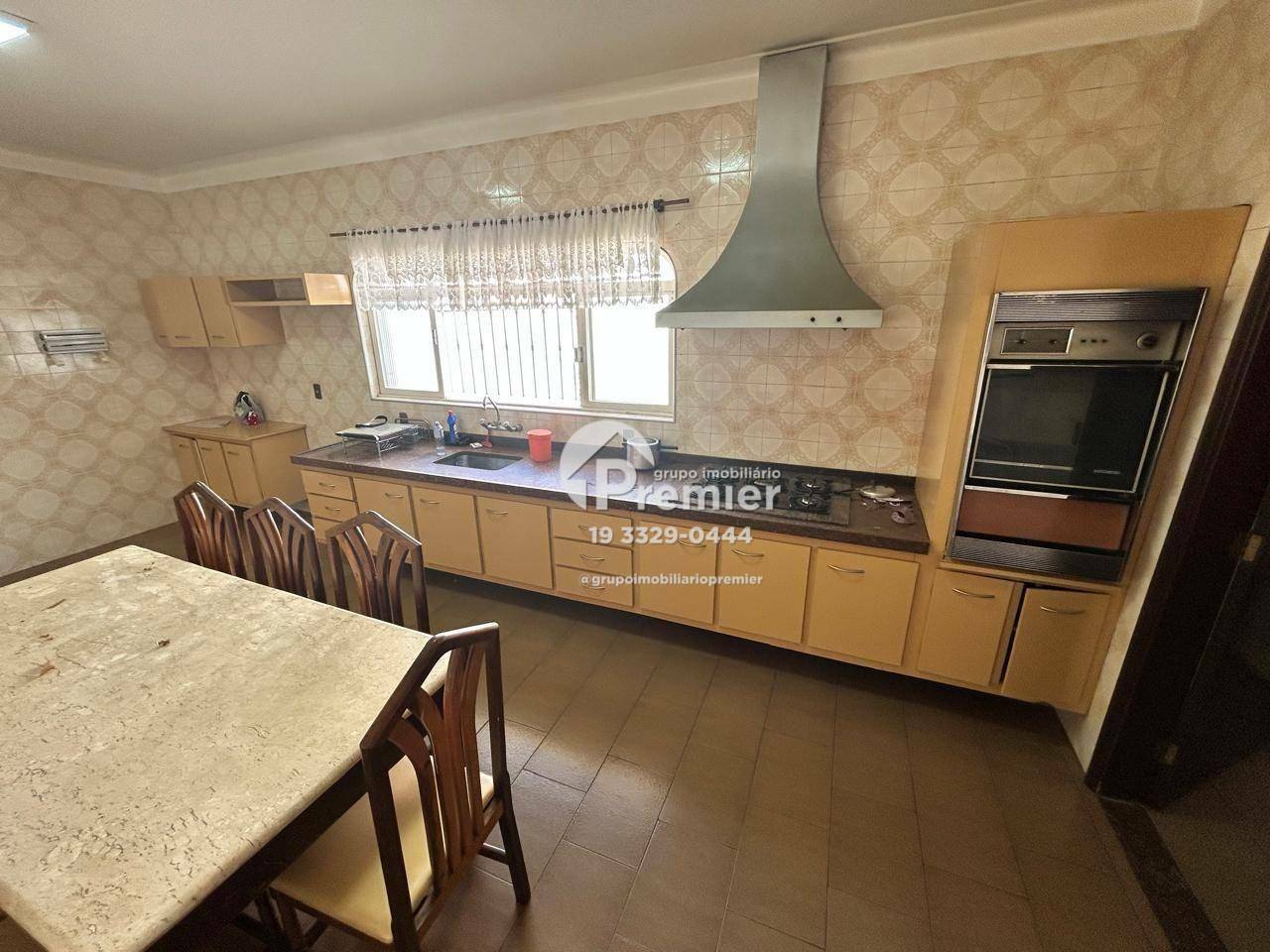 Casa para alugar com 3 quartos, 300m² - Foto 28