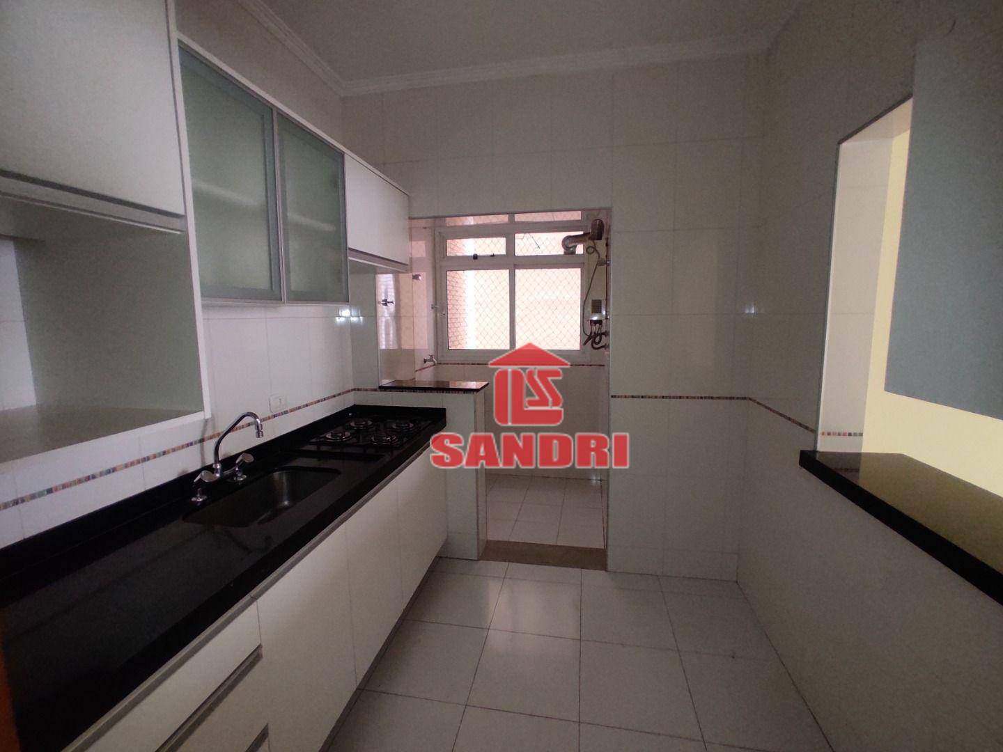 Apartamento à venda com 2 quartos, 70m² - Foto 1