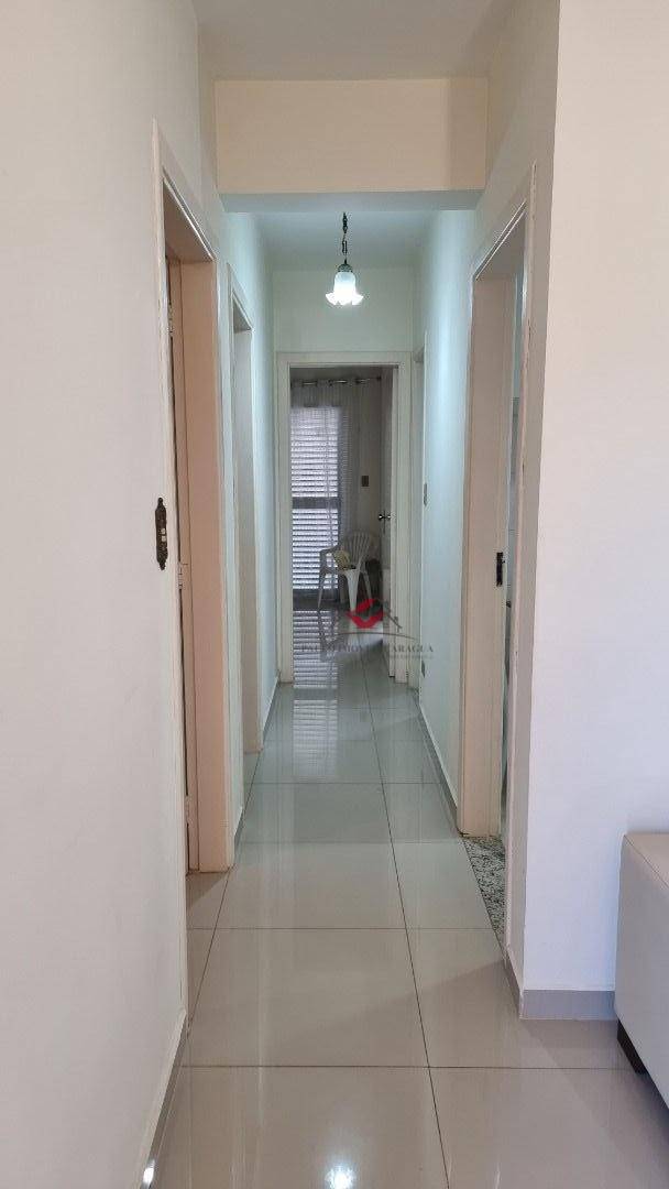 Apartamento à venda com 3 quartos, 67m² - Foto 4