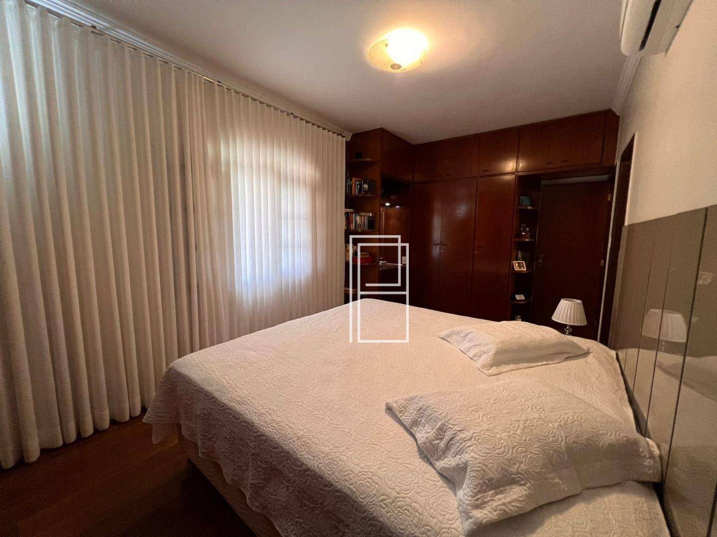 Casa à venda com 3 quartos, 240m² - Foto 15