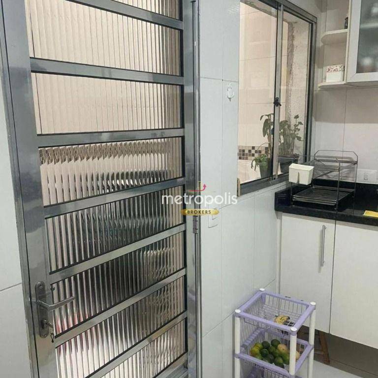 Sobrado à venda com 2 quartos, 62m² - Foto 4