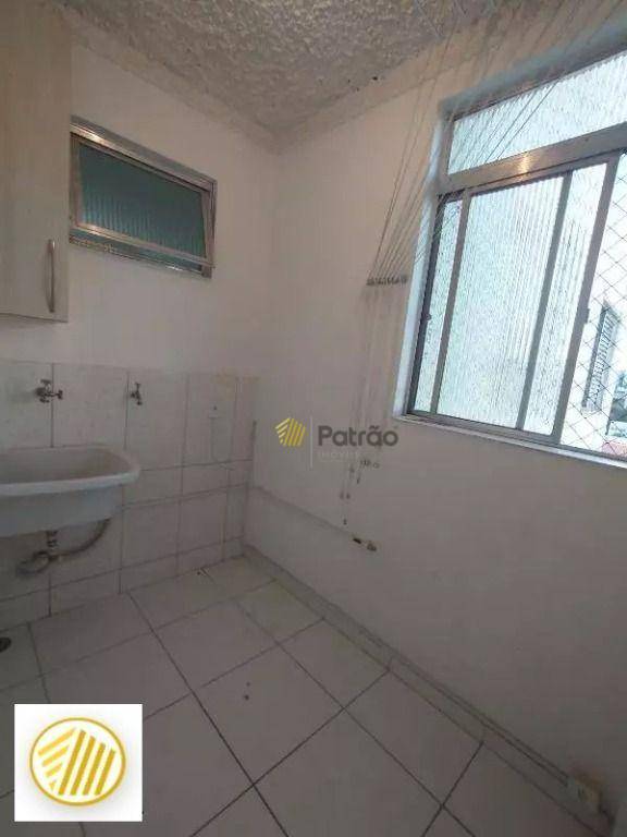 Apartamento à venda com 2 quartos, 74m² - Foto 9