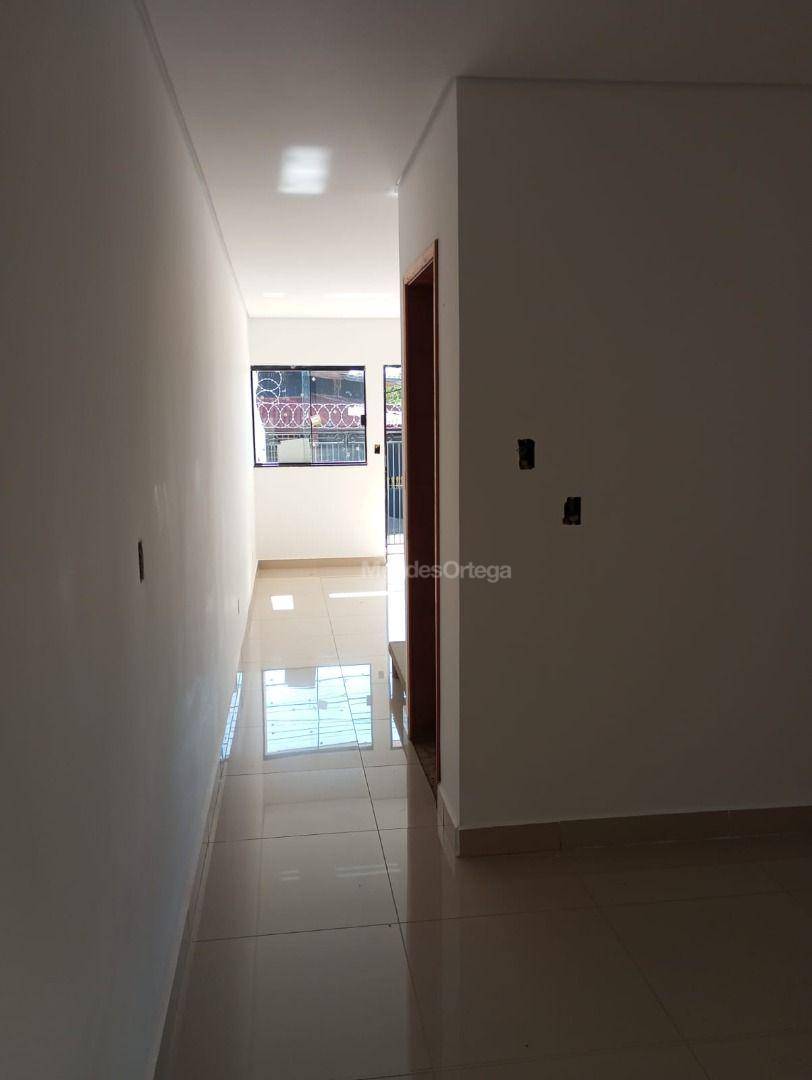 Casa à venda com 2 quartos, 62m² - Foto 5