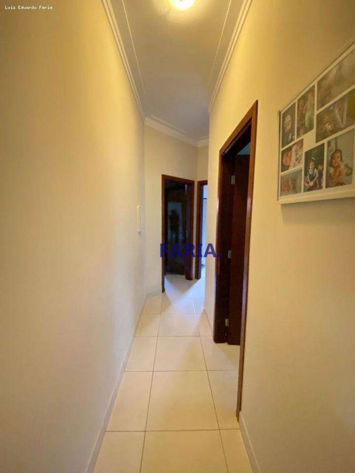 Casa à venda com 3 quartos, 140m² - Foto 10