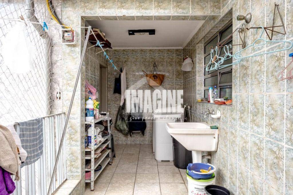 Sobrado à venda com 2 quartos, 200m² - Foto 16