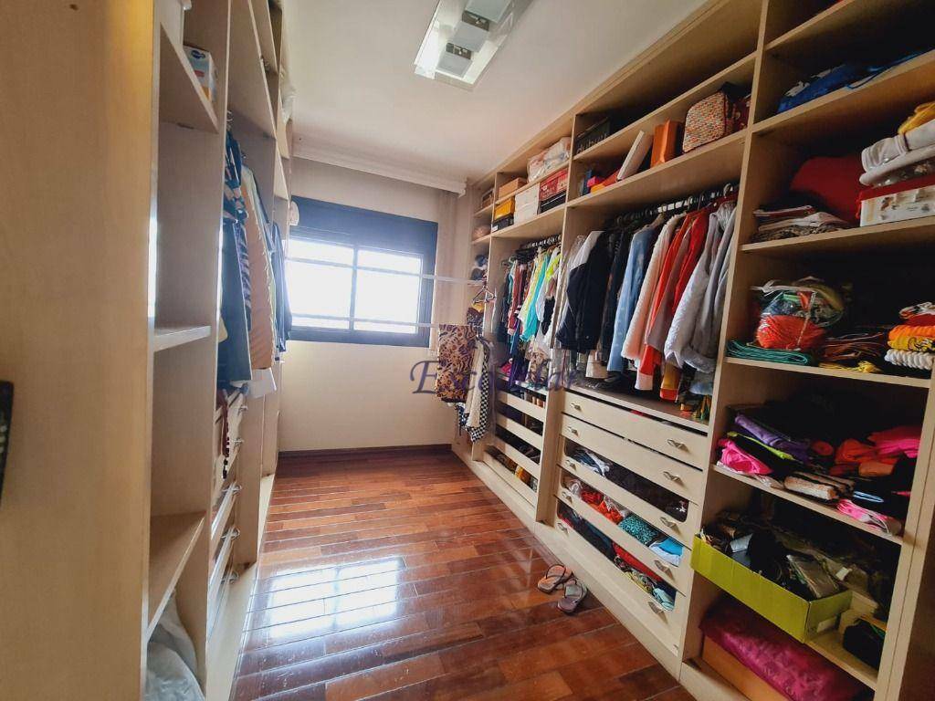 Apartamento à venda com 5 quartos, 250m² - Foto 17