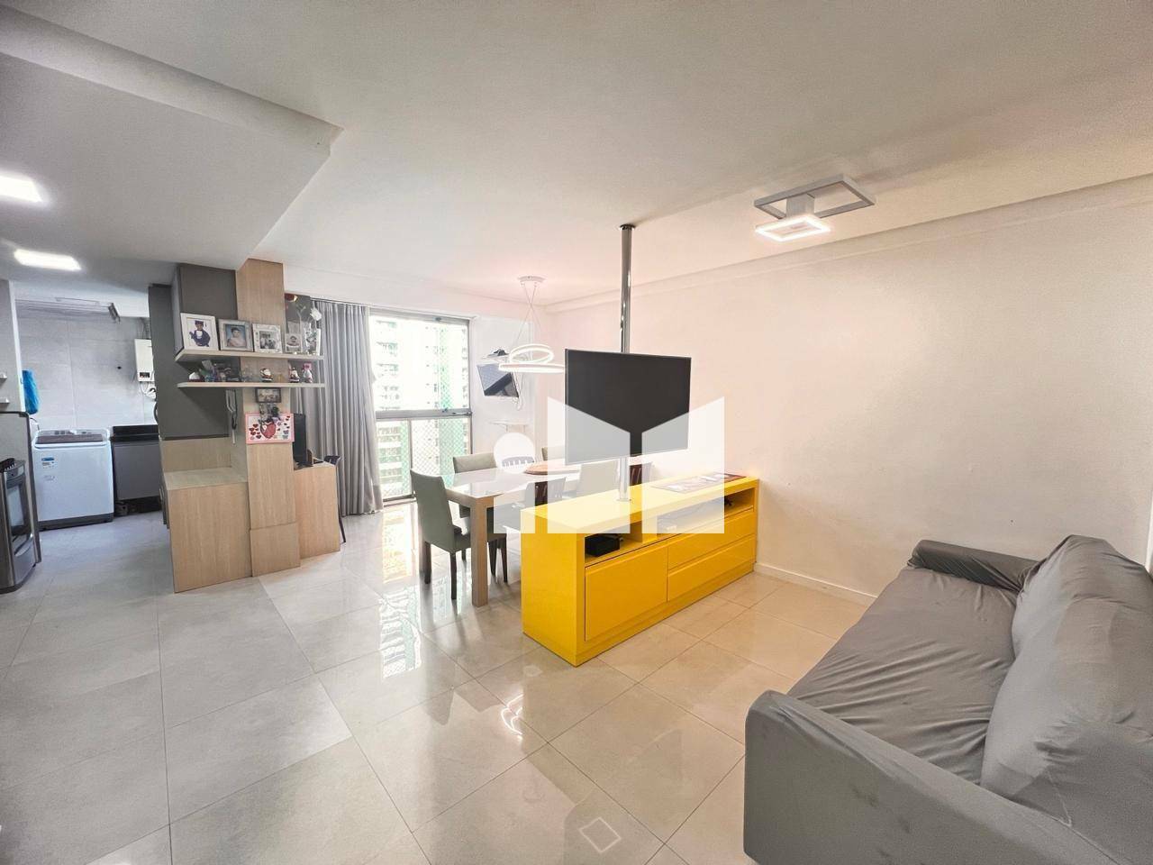 Apartamento à venda com 4 quartos, 100m² - Foto 2