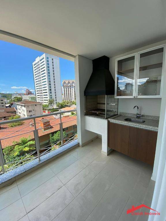 Apartamento para alugar com 3 quartos, 138m² - Foto 4