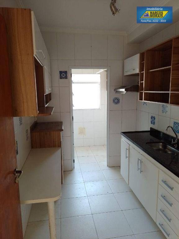 Apartamento à venda com 3 quartos, 58m² - Foto 2