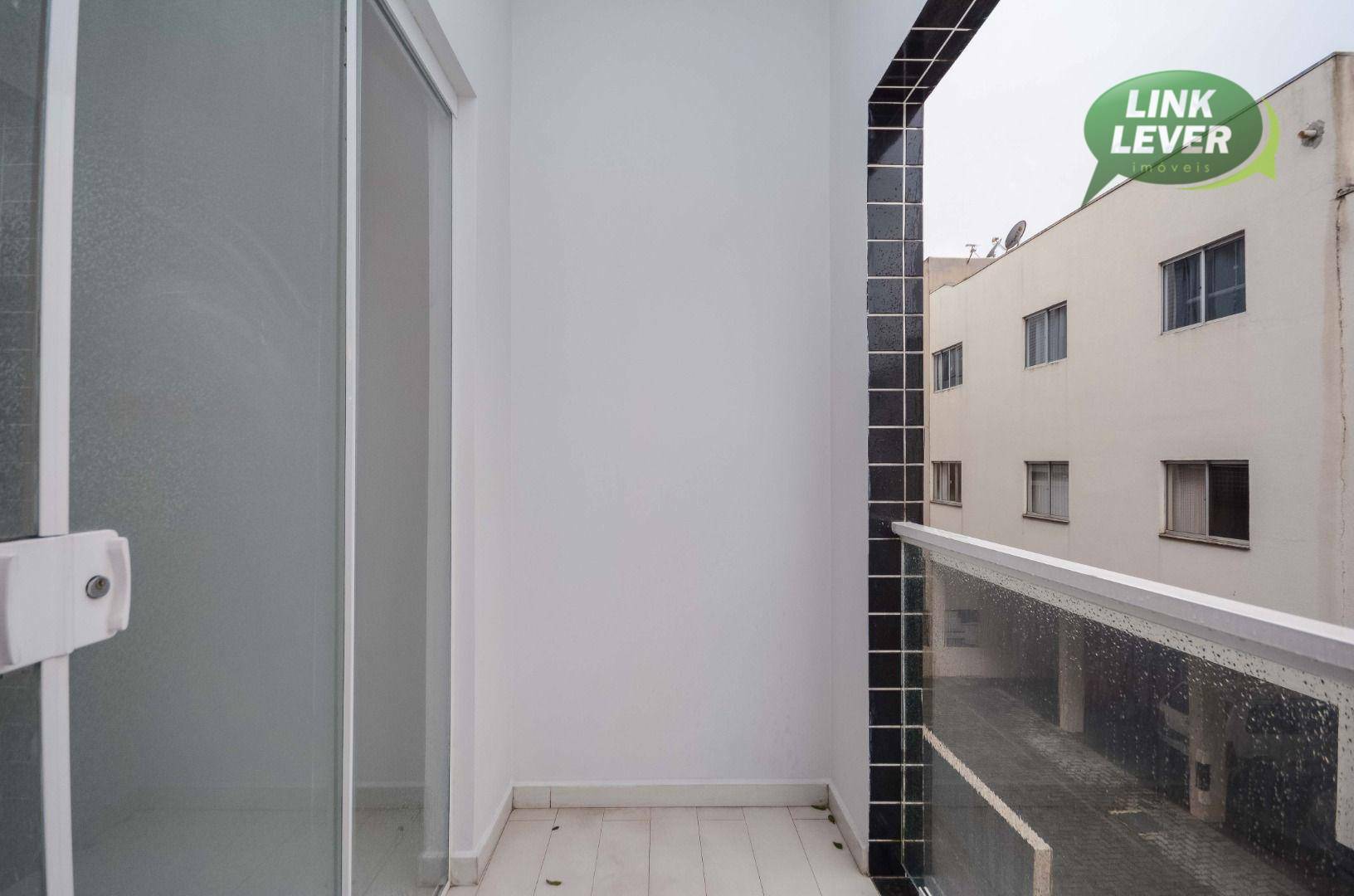 Apartamento para alugar com 2 quartos, 64m² - Foto 21