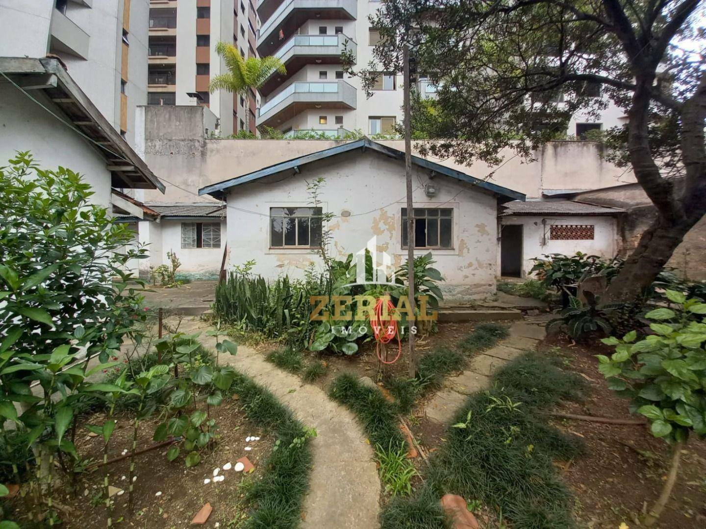 Casa à venda e aluguel com 3 quartos, 1000m² - Foto 1