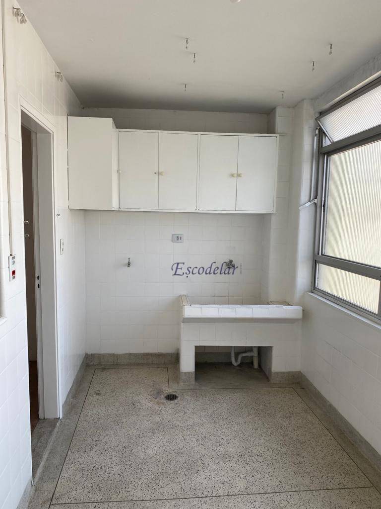 Apartamento à venda com 4 quartos, 210m² - Foto 17