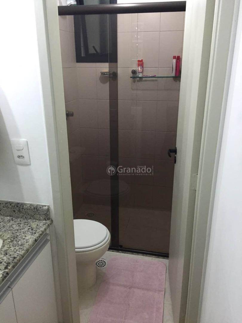 Apartamento à venda com 3 quartos, 70m² - Foto 13