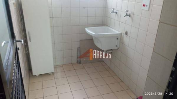 Apartamento à venda com 2 quartos, 56m² - Foto 13