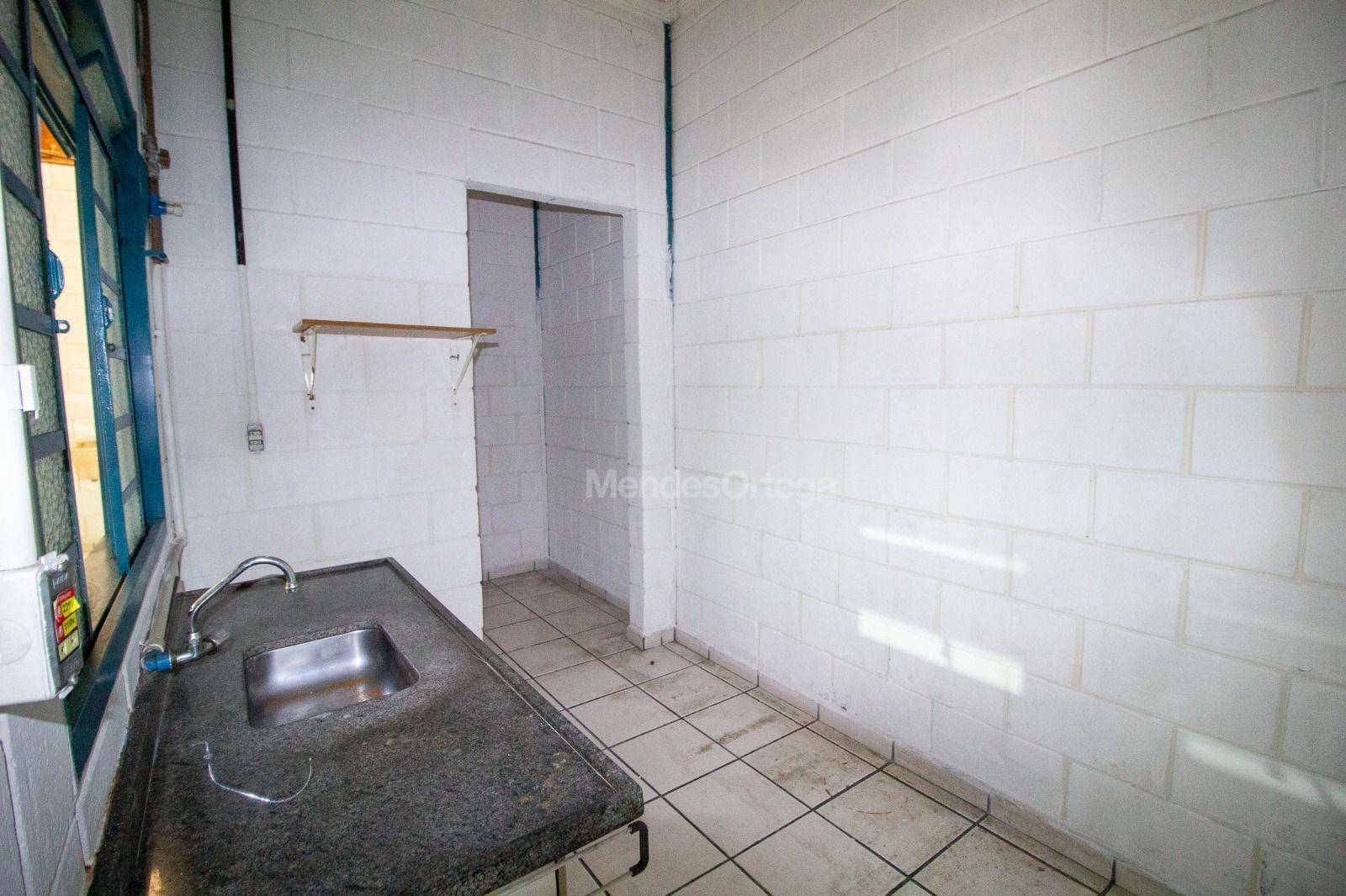 Depósito-Galpão-Armazém para alugar, 398m² - Foto 11