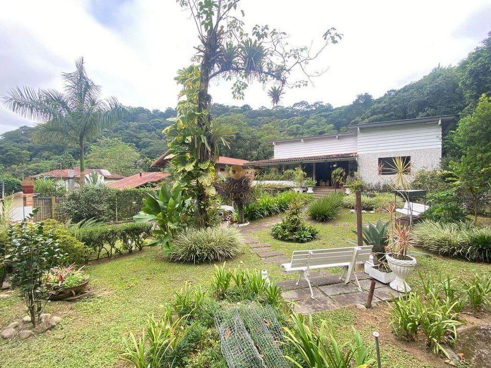 Casa de Condomínio à venda com 4 quartos, 1800m² - Foto 1