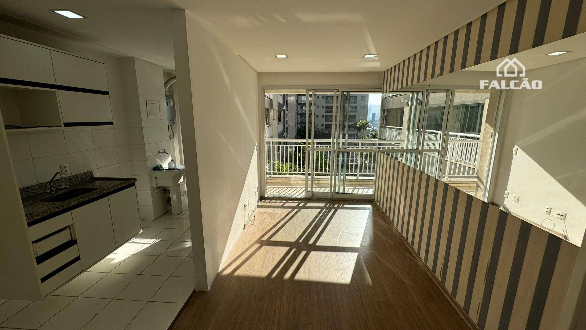 Apartamento à venda com 1 quarto, 50m² - Foto 1