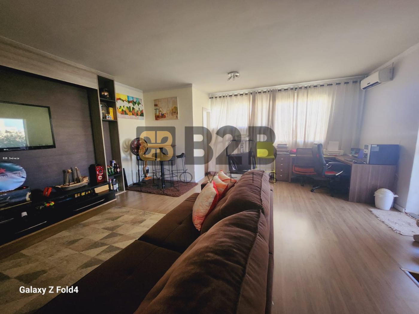 Apartamento à venda com 3 quartos, 140m² - Foto 5