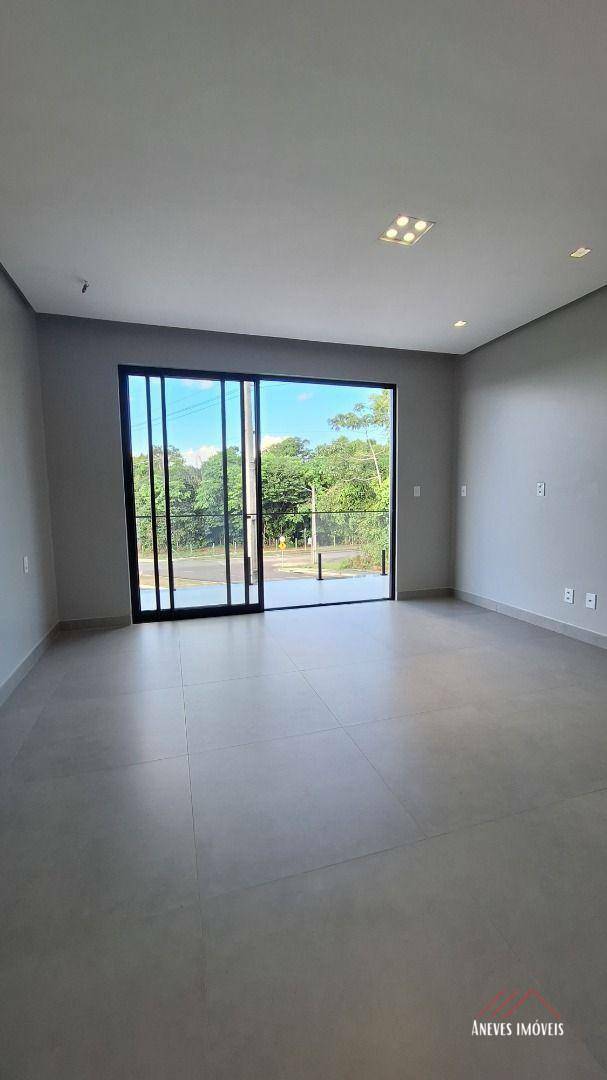 Casa de Condomínio à venda com 4 quartos, 300m² - Foto 2