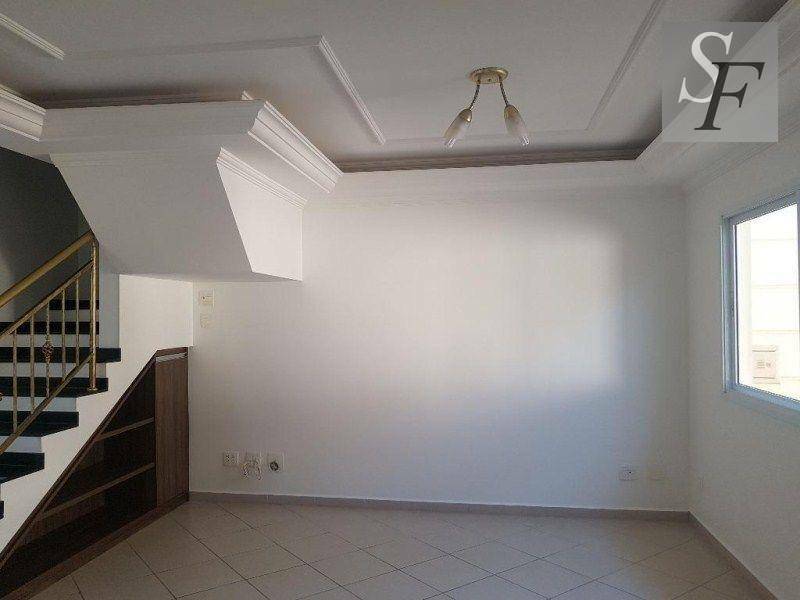 Sobrado à venda e aluguel com 3 quartos, 148m² - Foto 3