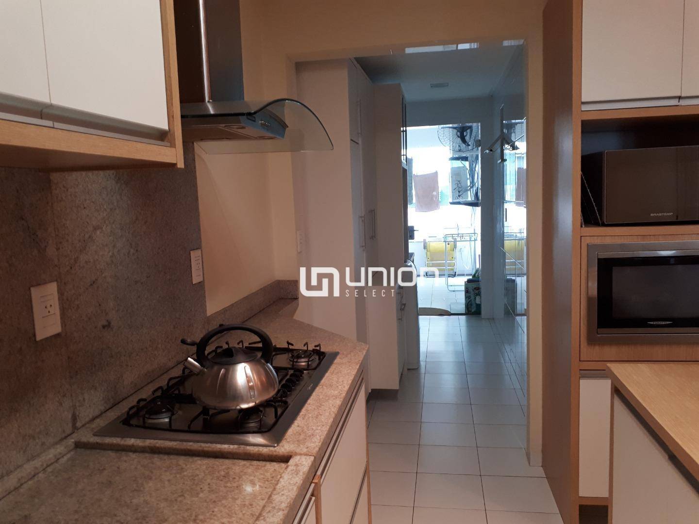 Apartamento à venda com 4 quartos, 185m² - Foto 10