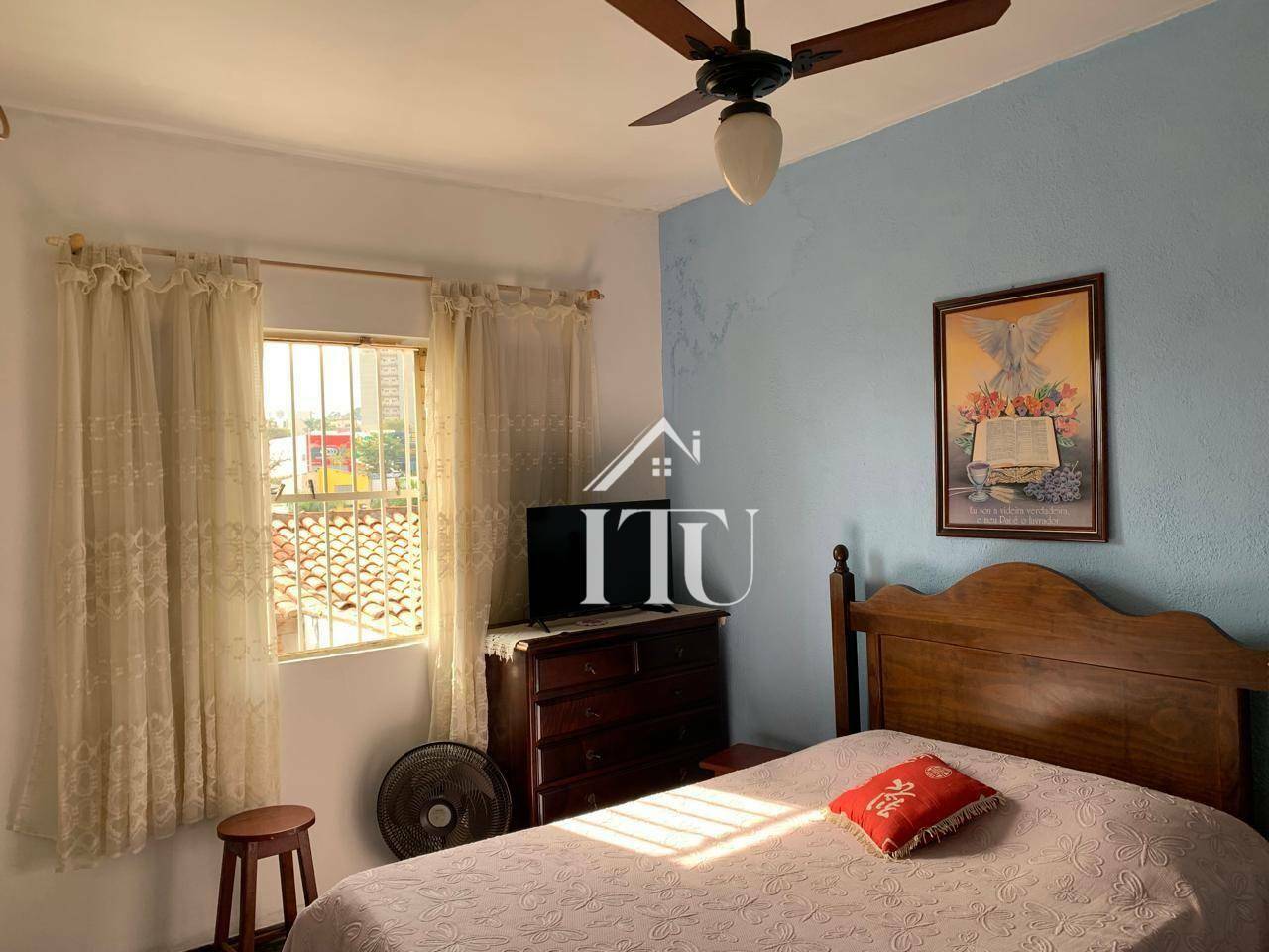 Casa à venda com 4 quartos, 262m² - Foto 13
