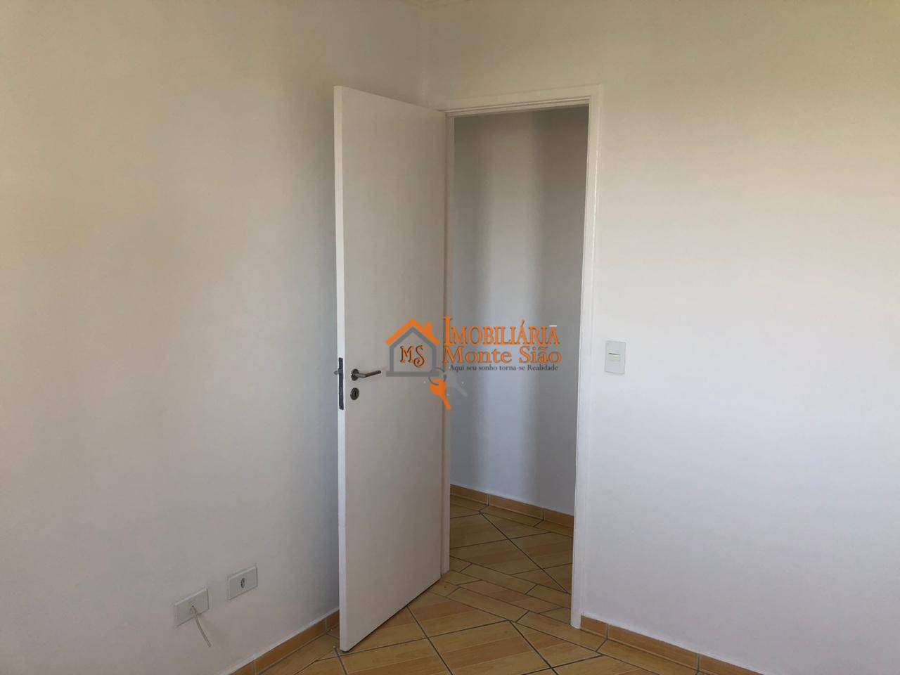 Apartamento para alugar com 2 quartos, 55m² - Foto 12