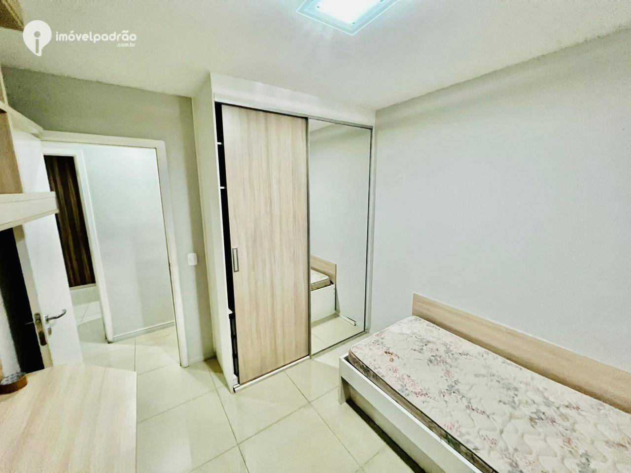 Apartamento à venda com 3 quartos, 97m² - Foto 8