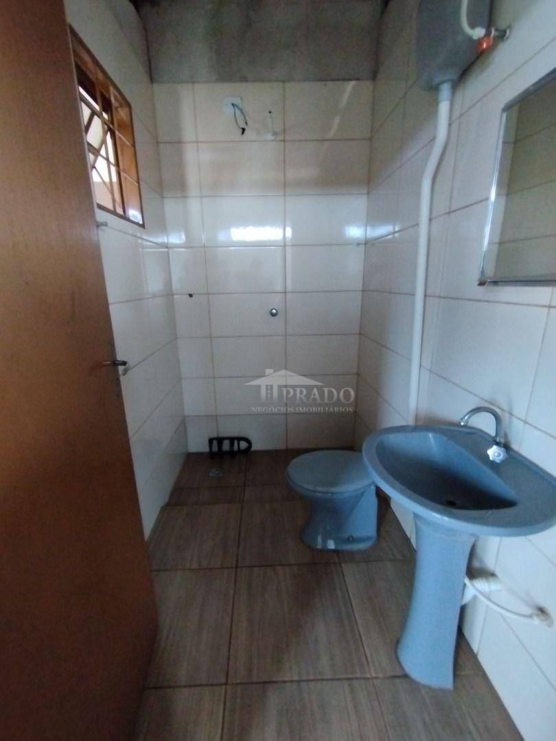 Casa à venda com 3 quartos, 99m² - Foto 15