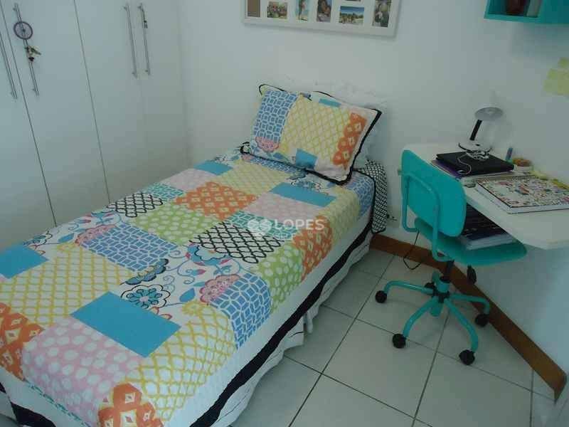 Apartamento à venda com 4 quartos, 152m² - Foto 8