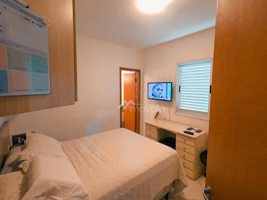 Apartamento à venda com 2 quartos, 67m² - Foto 9