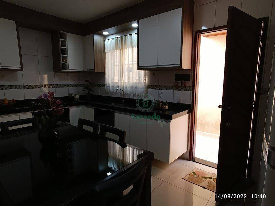 Sobrado à venda com 4 quartos, 132m² - Foto 7