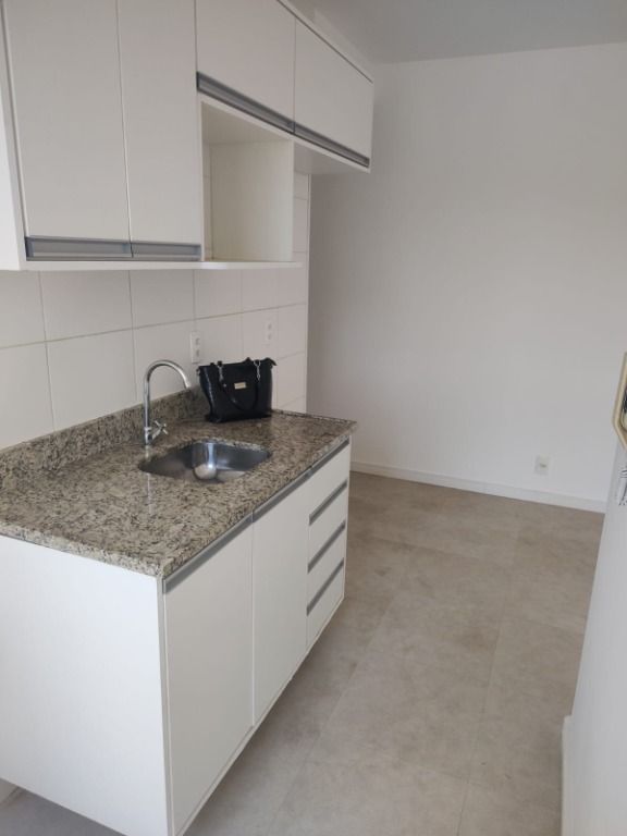 Apartamento para alugar com 2 quartos, 80m² - Foto 21