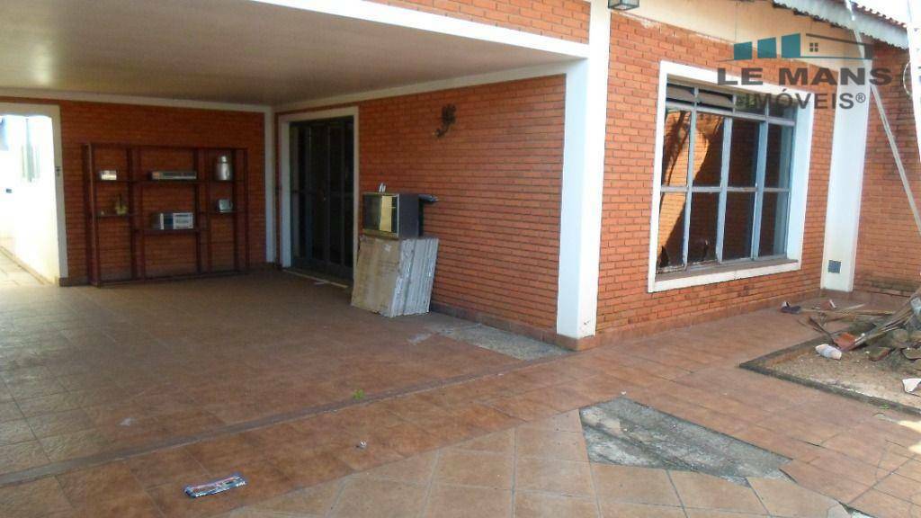 Casa à venda com 3 quartos, 180m² - Foto 2