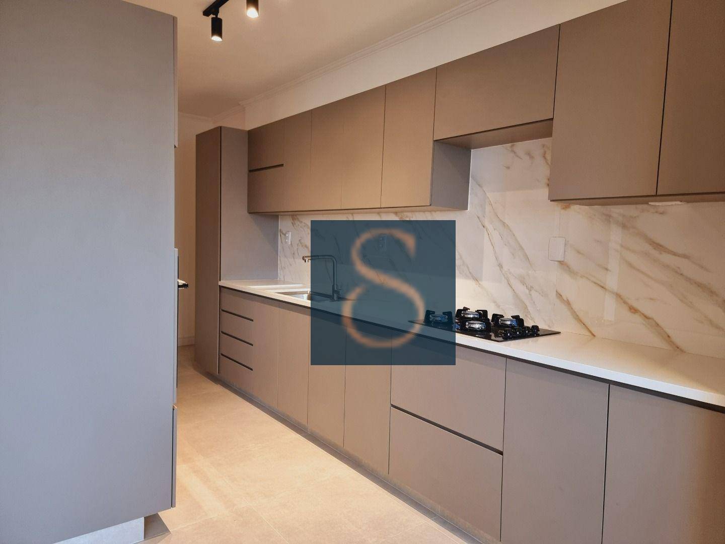 Apartamento à venda com 3 quartos, 92m² - Foto 1